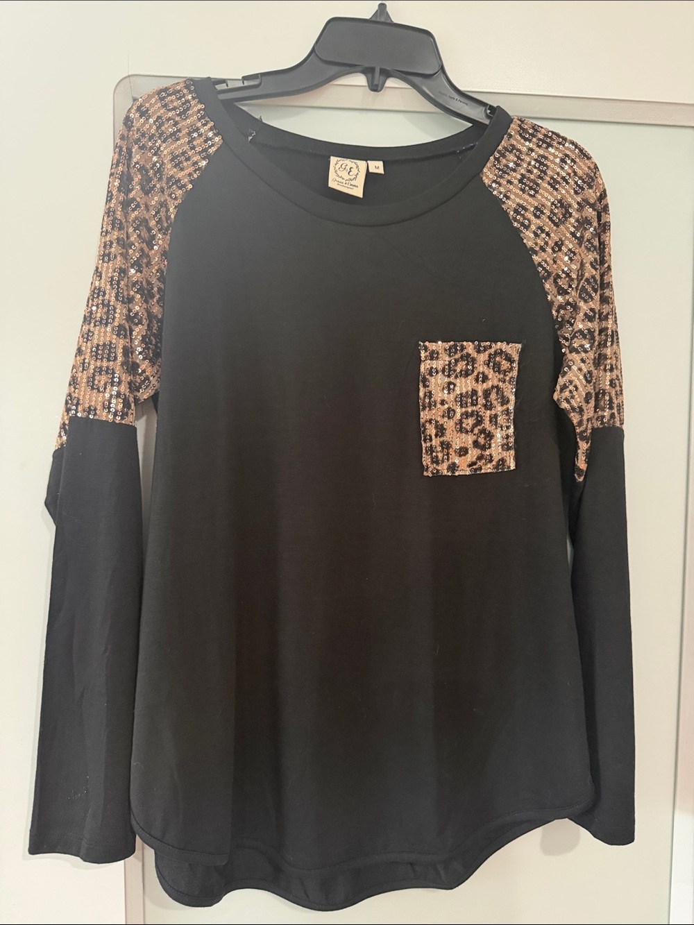 G&E Black Long Sleeve Sparkle Top with Sequin Leopard Accent Pocket - Medium